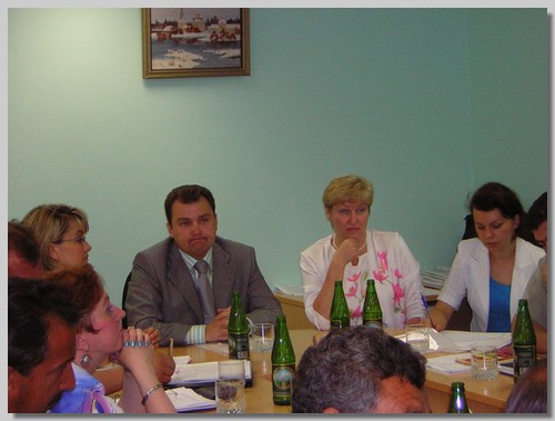 Arkhangelsk city-July2005 Round Table_012.jpg