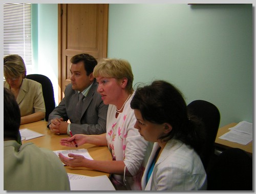 Arkhangelsk city-July2005 Round Table_020.jpg