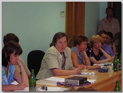 Arkhangelsk city-July2005 Round Table_044.jpg