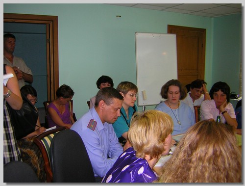 Arkhangelsk city-July2005 Round Table_065.jpg