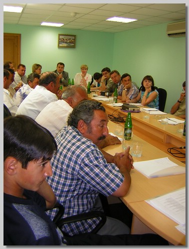 Arkhangelsk city-July2005 Round Table_077.jpg