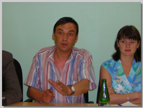 Arkhangelsk city-July2005 Round Table_090.jpg