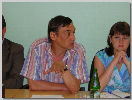 Arkhangelsk city-July2005 Round Table_091.jpg