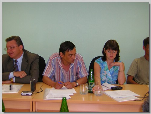 Arkhangelsk city-July2005 Round Table_095.jpg