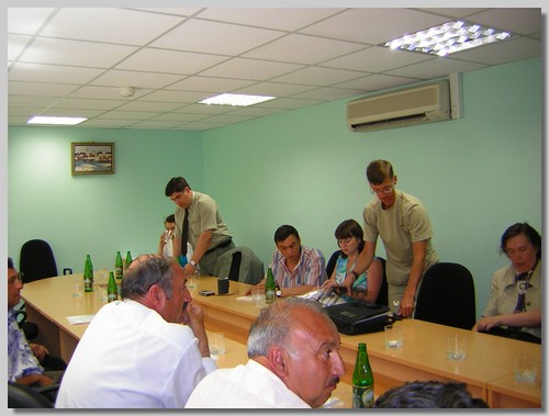 Arkhangelsk city-July2005 Round Table_101.jpg