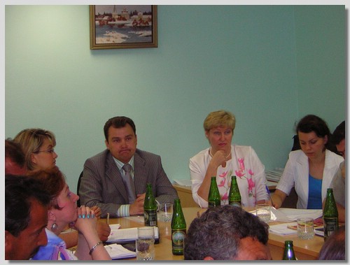 By Archangelsk city-July2005 round table_08.jpg