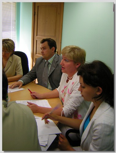 By Archangelsk city-July2005 round table_17.jpg