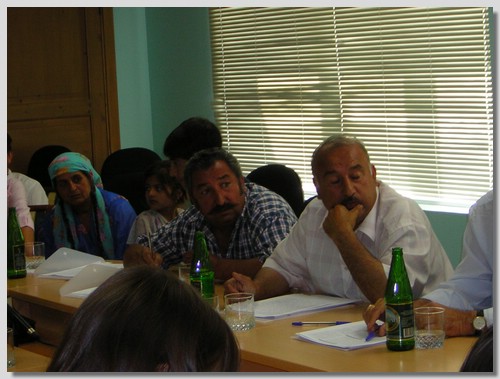 By Archangelsk city-July2005 round table_50.jpg